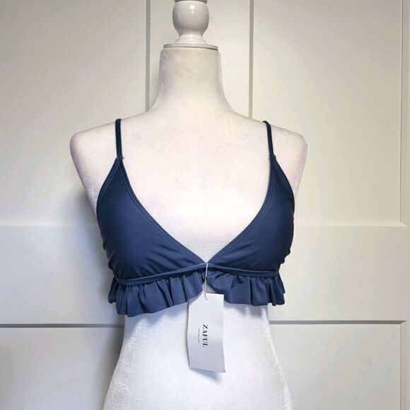 Zaful ruffled bikini top - Picture 2 of 9